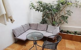 Increible Apartamento Con Terraza Al Lado De Torres De Quart